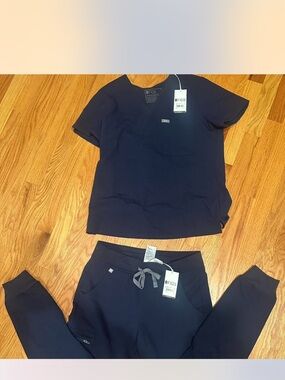 Figs Navy V-Neck Medical Top with Branded Tag